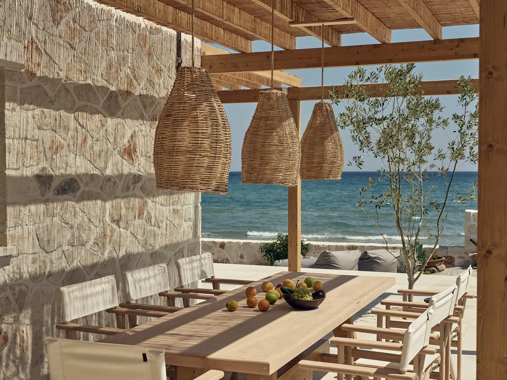 Niova Villa - Seafront, Private Pool And Ionian Sea Views, By Zantewize Аликес Экстерьер фото